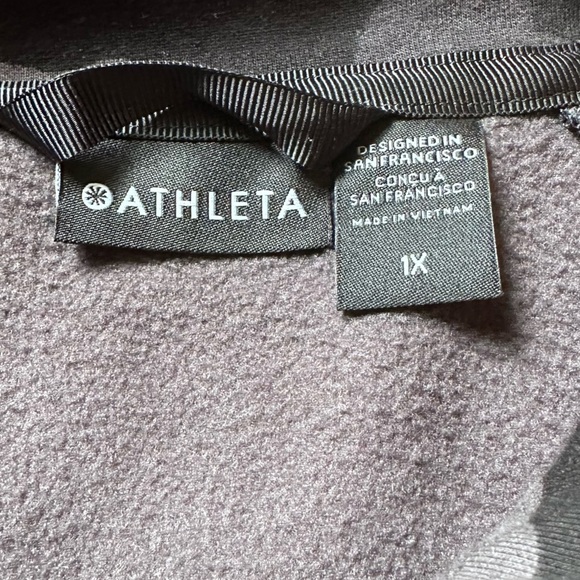 Athleta Triumph Full Zip Jacket Black Camo Sz 1X - Picture 5 of 13